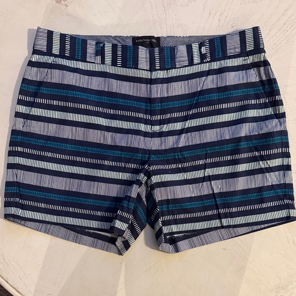 Banana Republic Striped Blue & Teal Women's Shorts 10 EUC